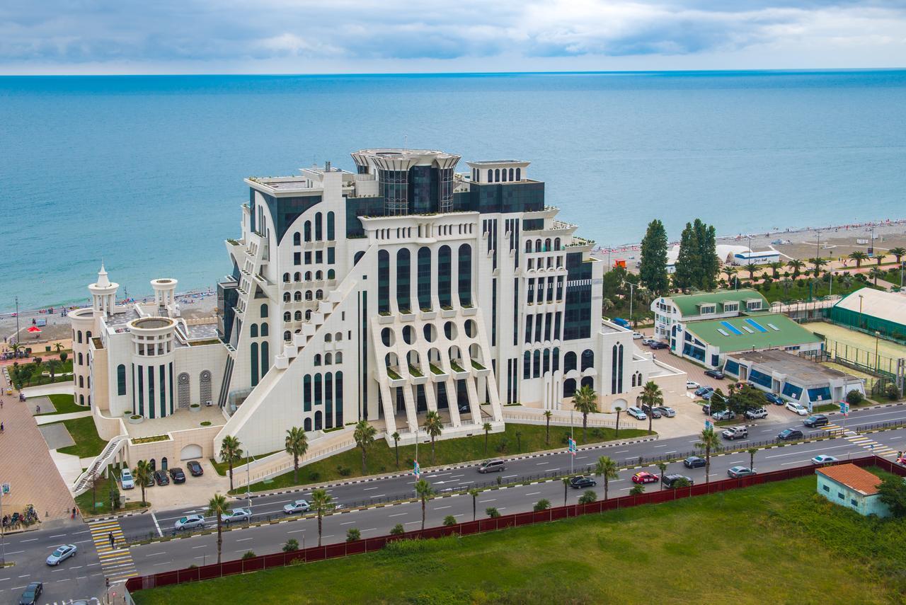 The Grand Gloria Hotel Batumi Esterno foto