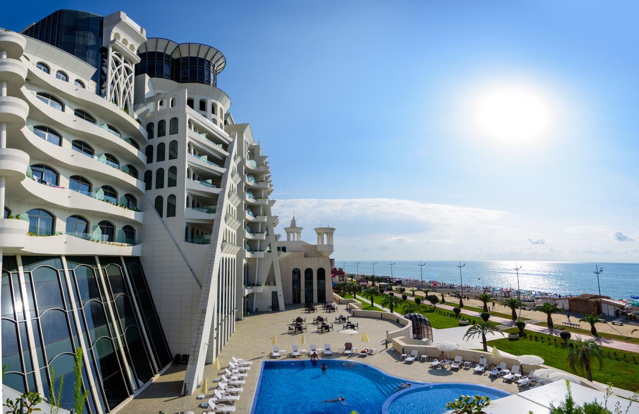 The Grand Gloria Hotel Batumi Esterno foto